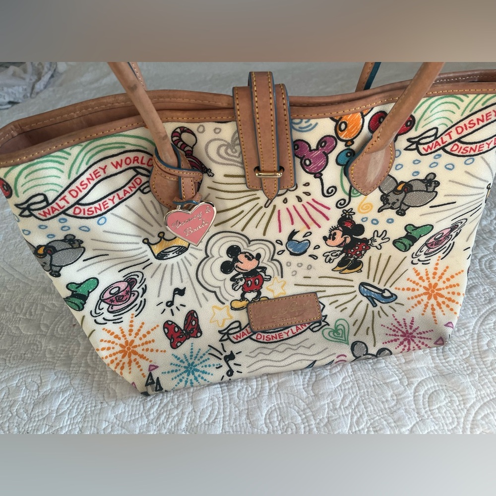Dooney & Bourke Disney sketch medium tote